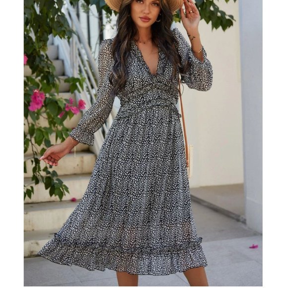 Boho Chiffon Print Deep V-neck Ruffle Hem Dress - Picture 1 of 8